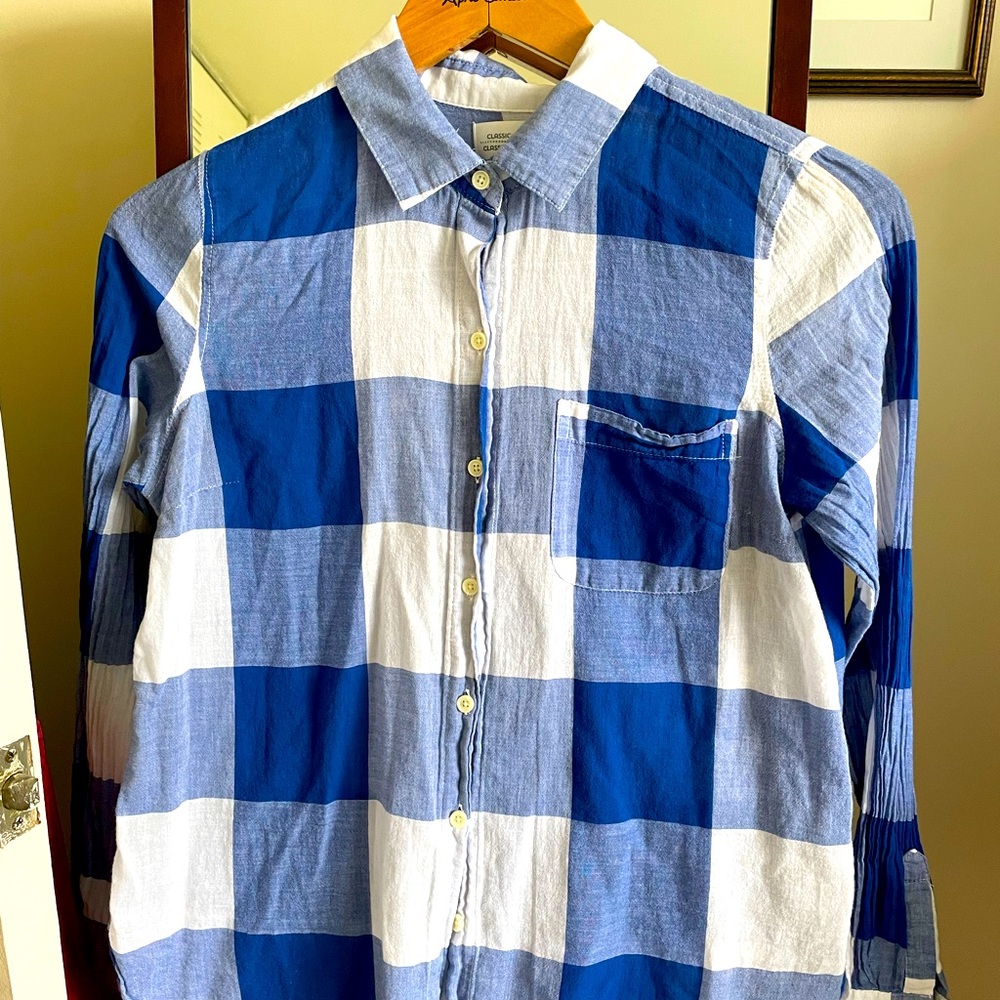 Old Navy “Classic “ San Francisco, California. Size small.